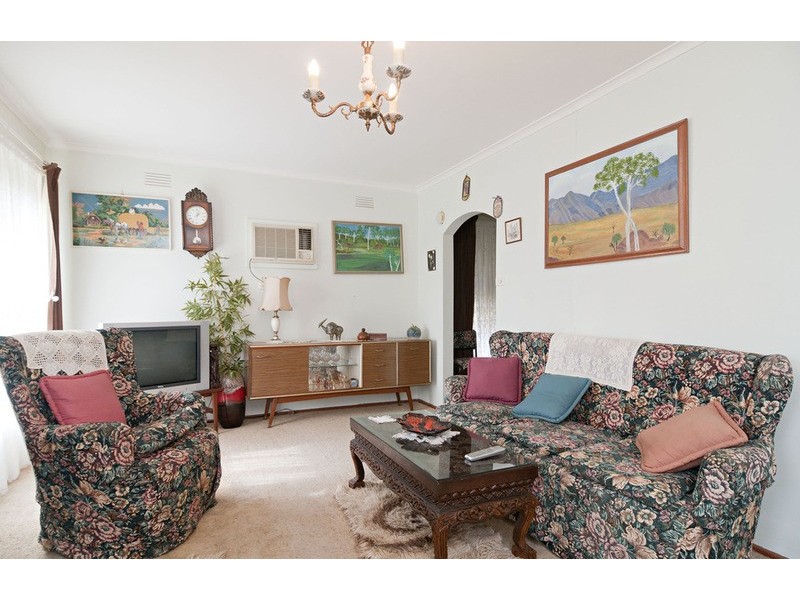 28 Sheldon Avenue, Mooroolbark VIC 3138