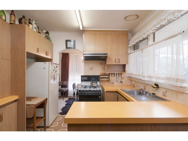 28 Sheldon Avenue, Mooroolbark VIC 3138