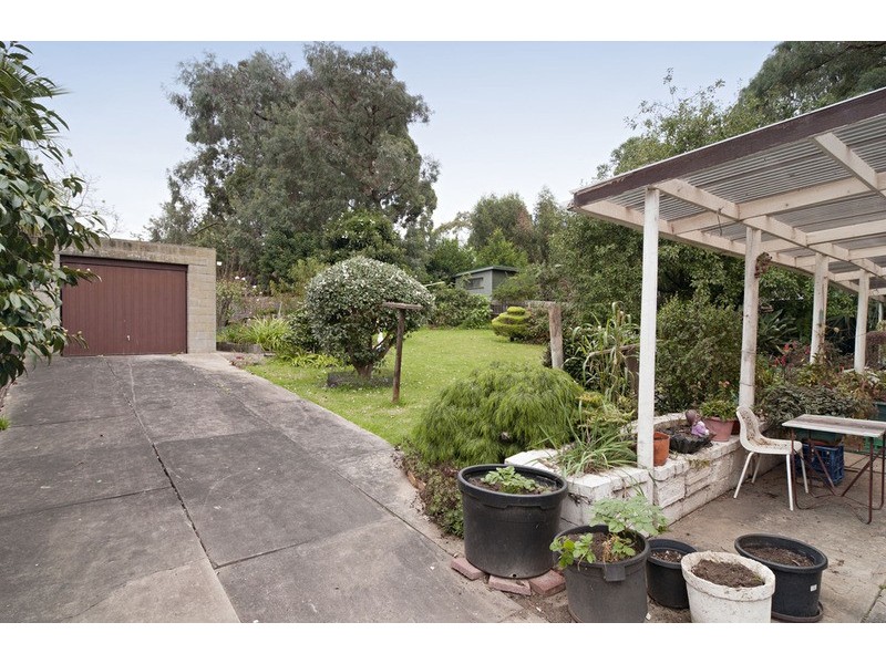 28 Sheldon Avenue, Mooroolbark VIC 3138