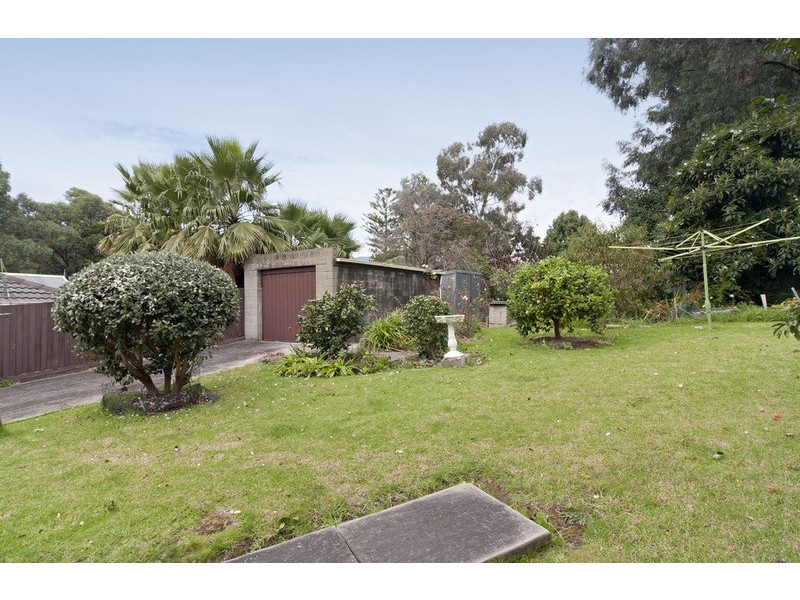 28 Sheldon Avenue, Mooroolbark VIC 3138
