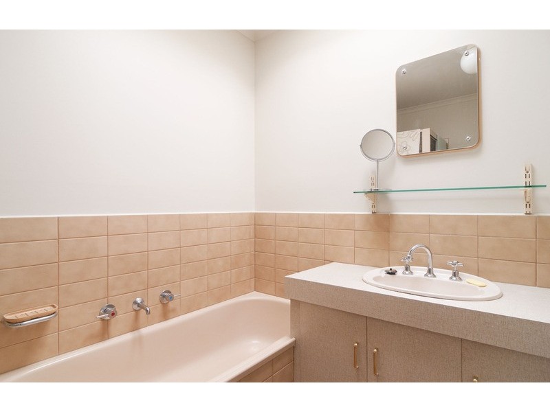 4/237-239 Hull Road, Mooroolbark VIC 3138