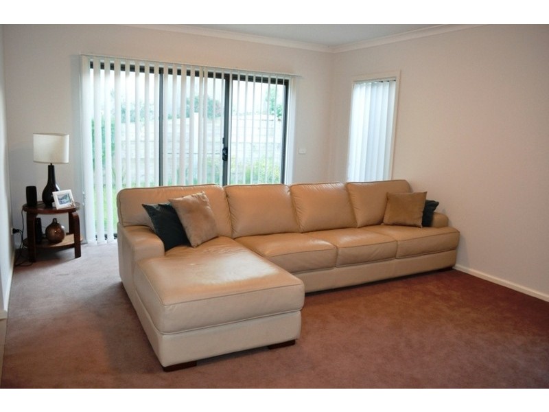 6a Saxon Drive, Mooroolbark VIC 3138