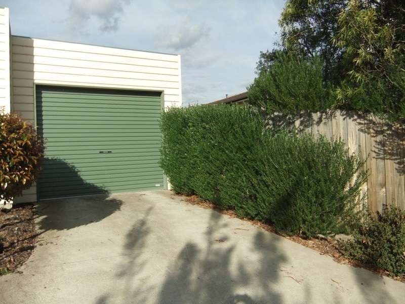 1/18 Carawa Street, Mooroolbark VIC 3138