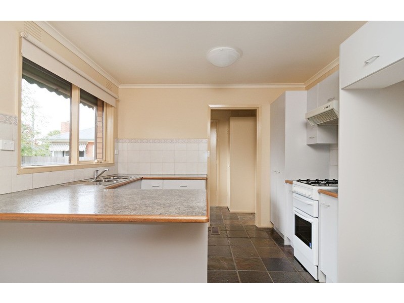 2 Crinan Street, Kilsyth VIC 3137