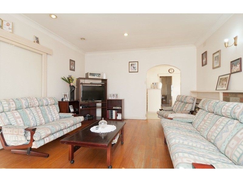 34 Sweetland Road, Mooroolbark VIC 3138
