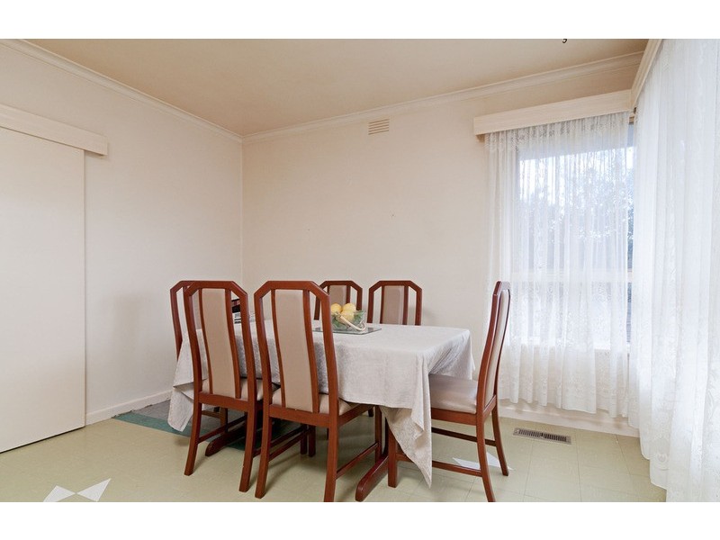 34 Sweetland Road, Mooroolbark VIC 3138
