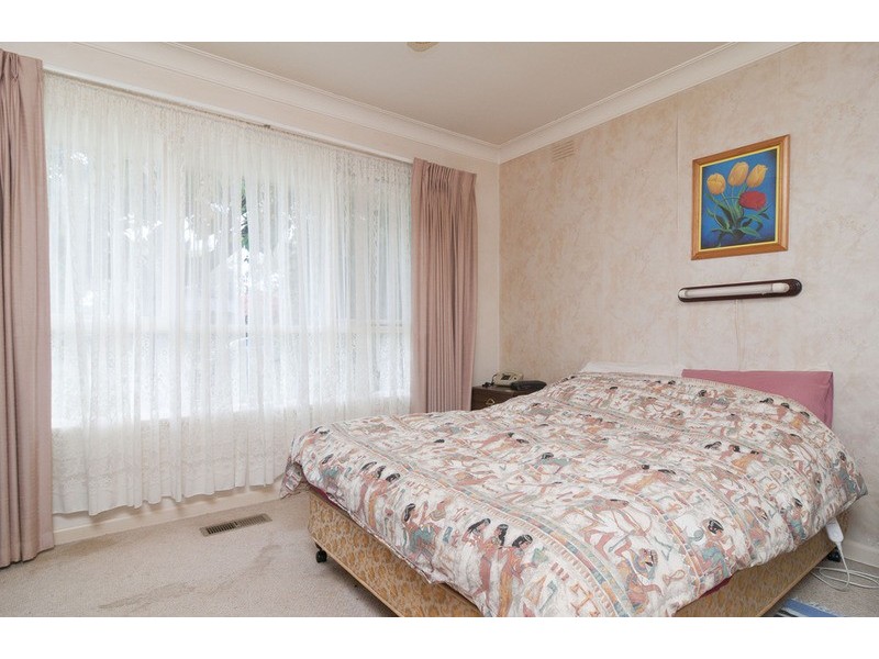 34 Sweetland Road, Mooroolbark VIC 3138