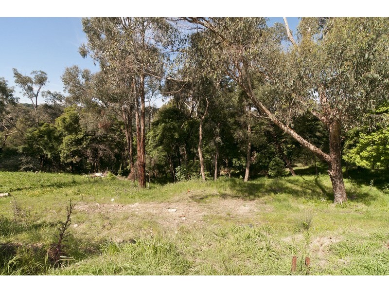 11 Thomas Crescent, Lilydale VIC 3140