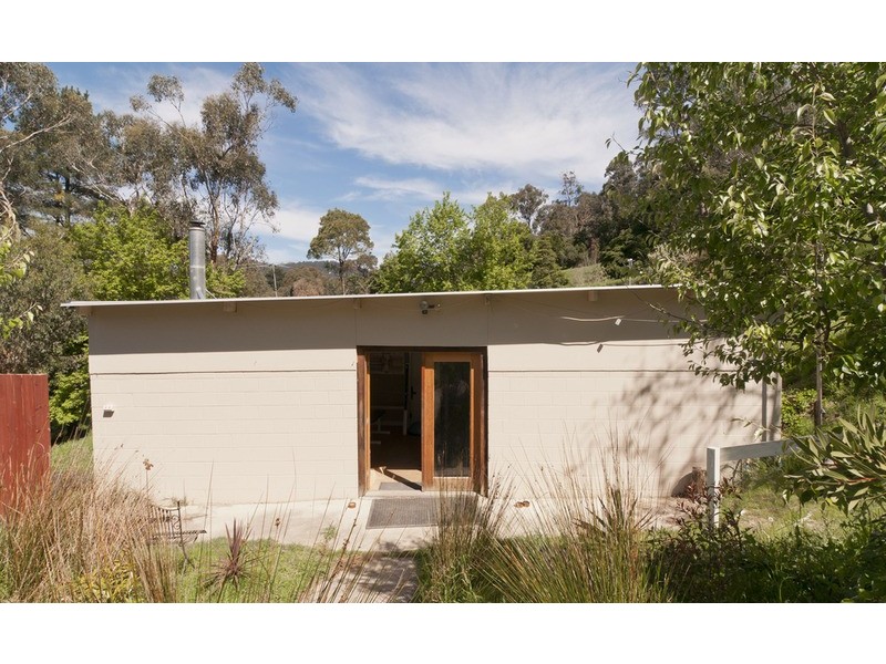 11 Thomas Crescent, Lilydale VIC 3140