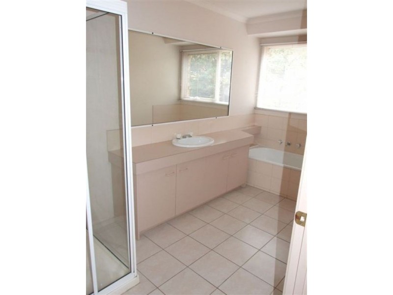 123 Nangathan Way, Croydon North VIC 3136