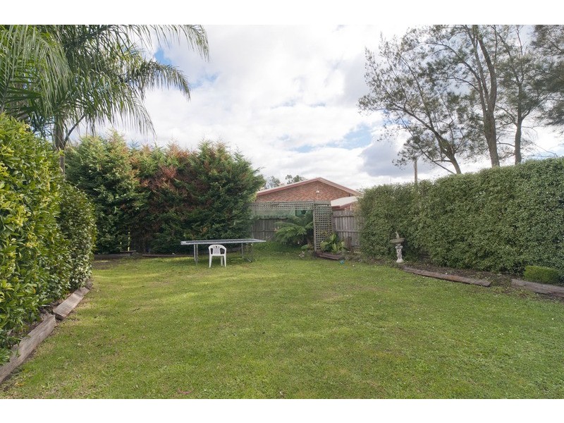 11 Esther Crescent, Mooroolbark VIC 3138