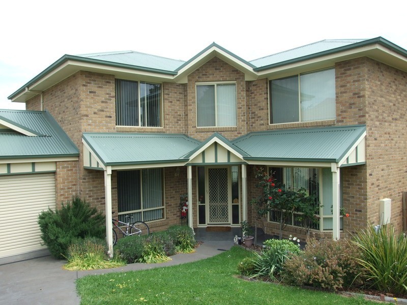 3 Tony Place, Mooroolbark VIC 3138