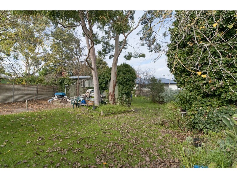 9 Neville Street, Mooroolbark VIC 3138