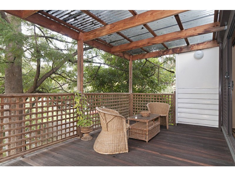 18 Forest Road, Ferntree Gully VIC 3156
