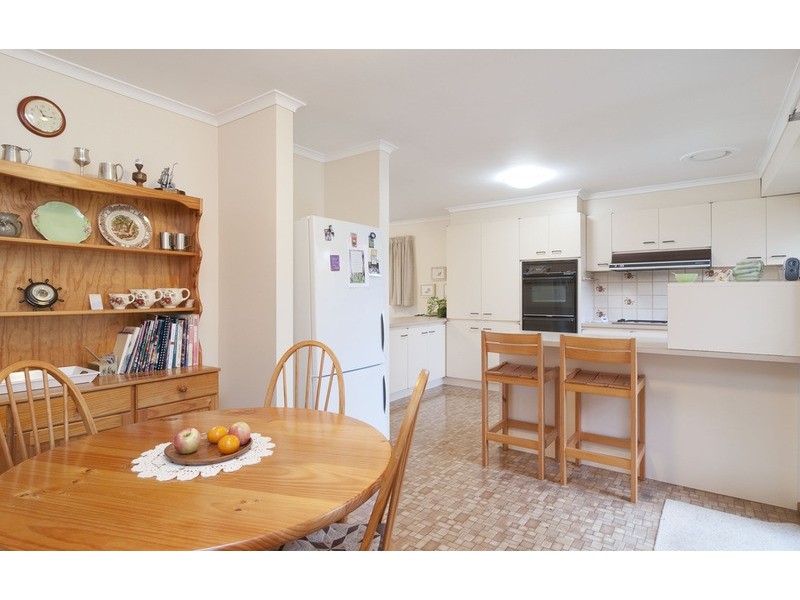 24 Lemongrove Crescent, Croydon Hills VIC 3136