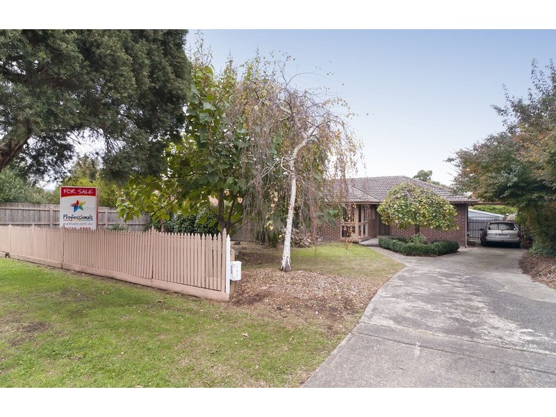 137 Cherylnne Crescent, Kilsyth VIC 3137