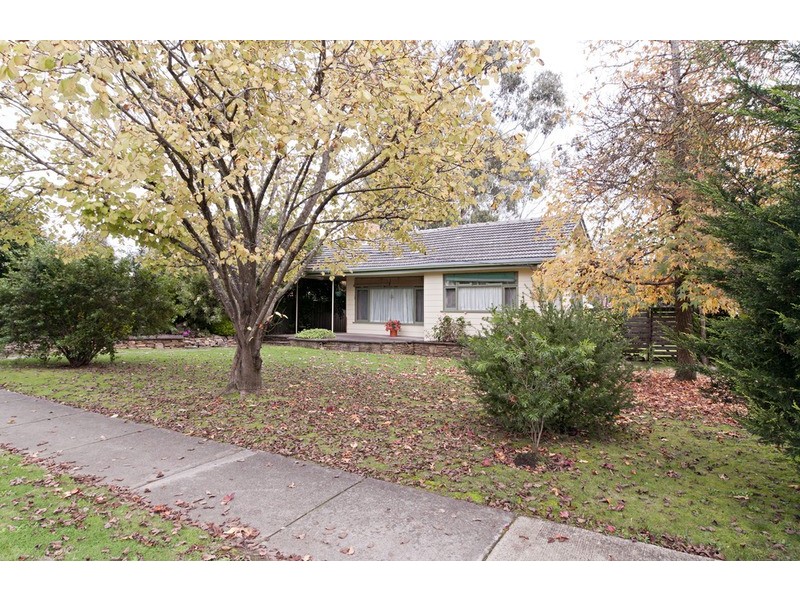 7 Karingal Street, Croydon North VIC 3136