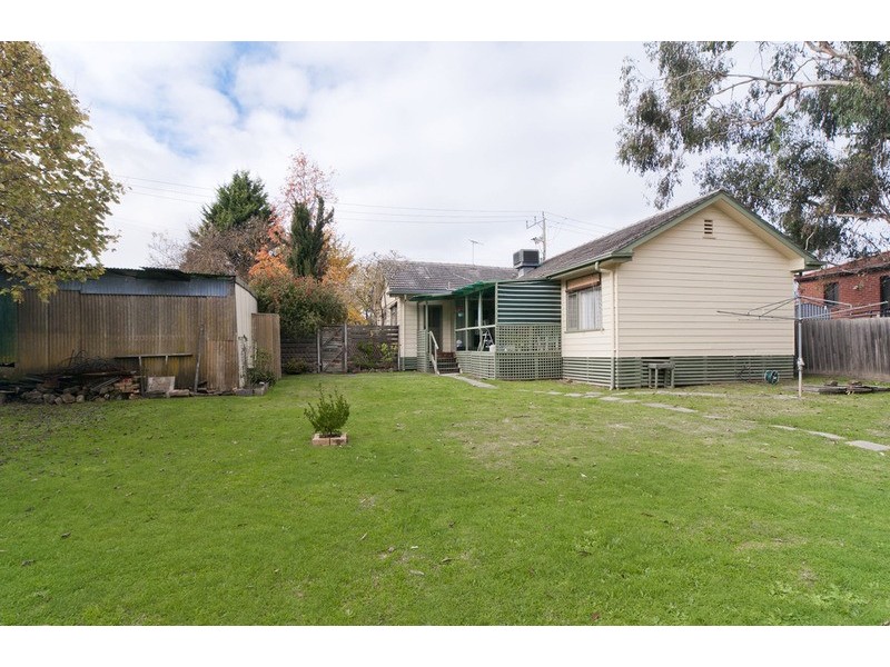 7 Karingal Street, Croydon North VIC 3136