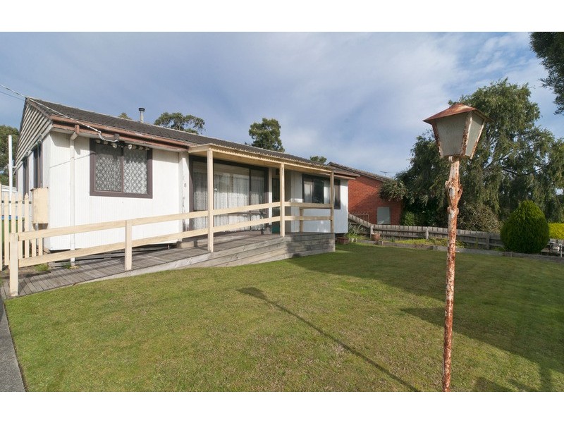 8 Wendover Avenue, Bayswater North VIC 3153