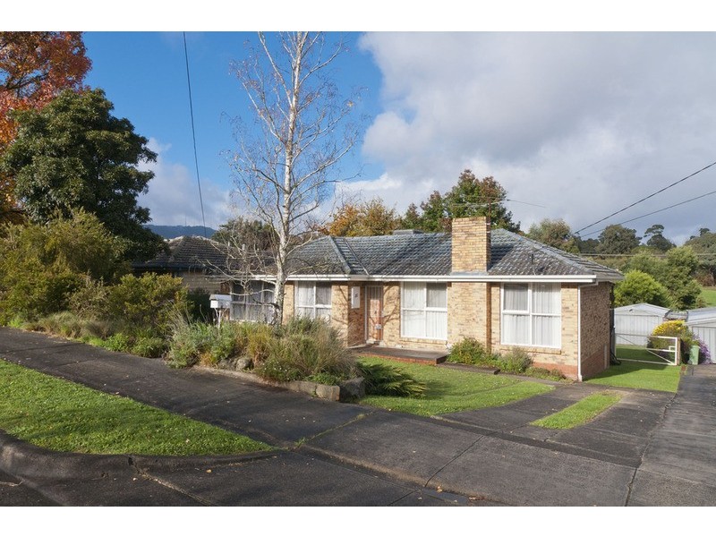 20 Swinburne Avenue, Mooroolbark VIC 3138