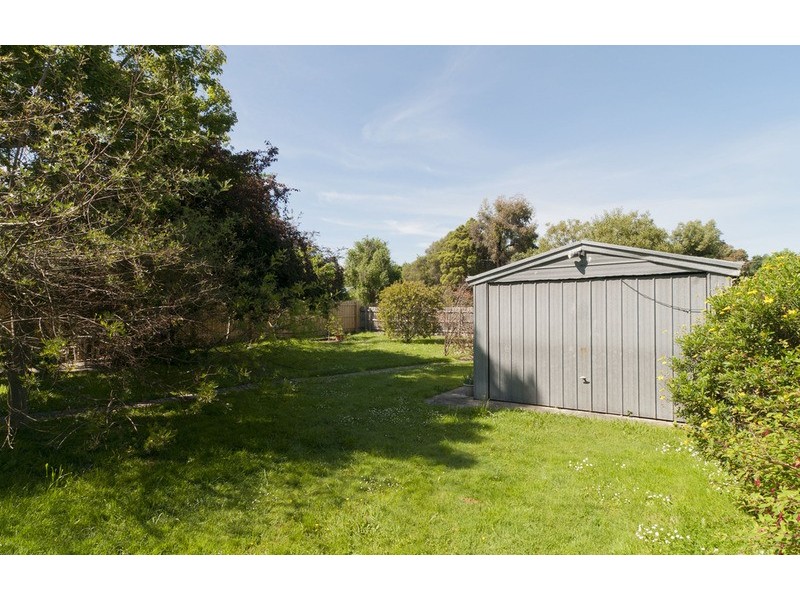 20 Swinburne Avenue, Mooroolbark VIC 3138
