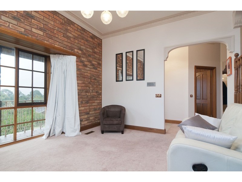 16 Drummerhill Lane, Mooroolbark VIC 3138