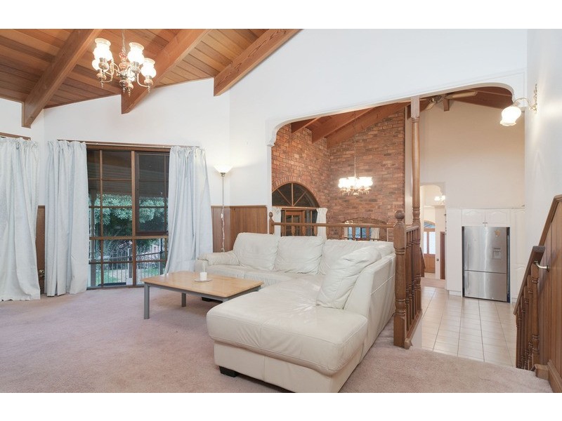 16 Drummerhill Lane, Mooroolbark VIC 3138