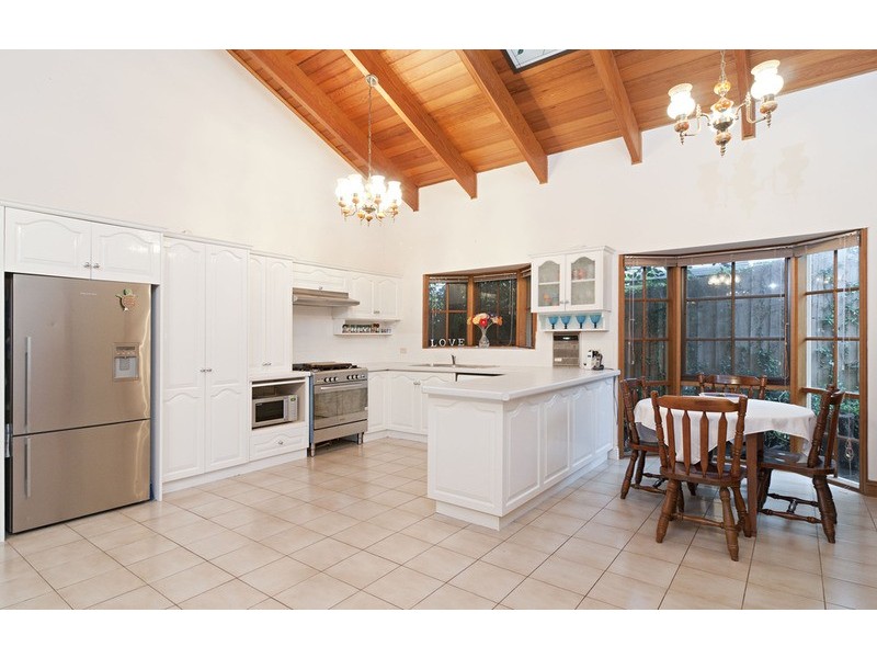 16 Drummerhill Lane, Mooroolbark VIC 3138