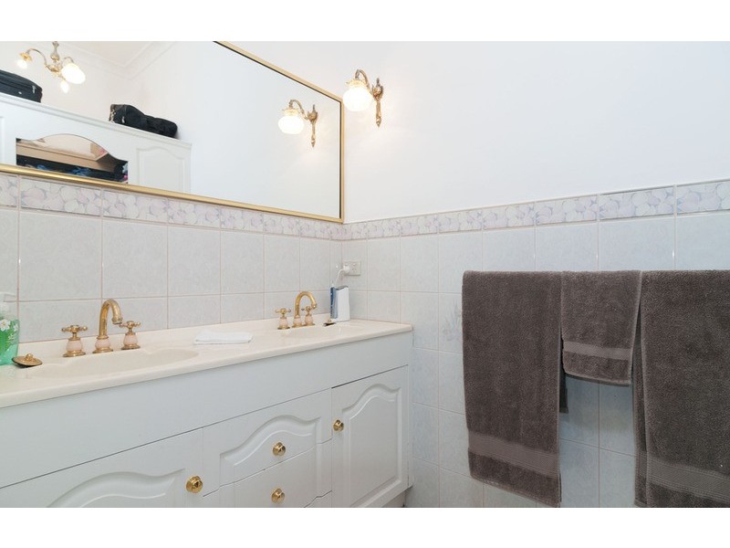 16 Drummerhill Lane, Mooroolbark VIC 3138