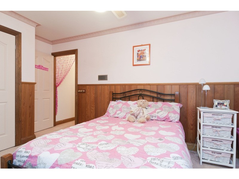 16 Drummerhill Lane, Mooroolbark VIC 3138