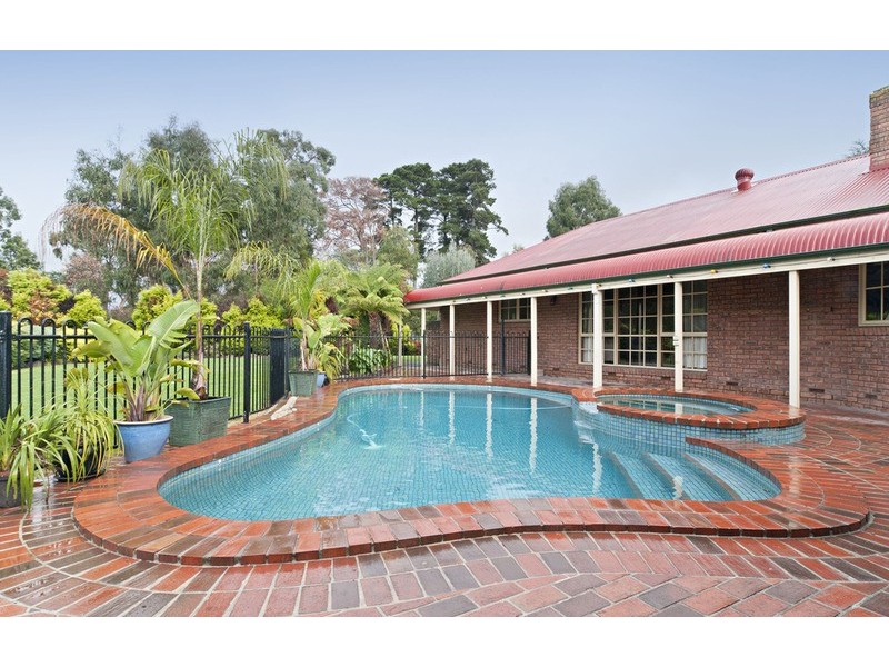 1/232 Cambridge Road, Kilsyth VIC 3137