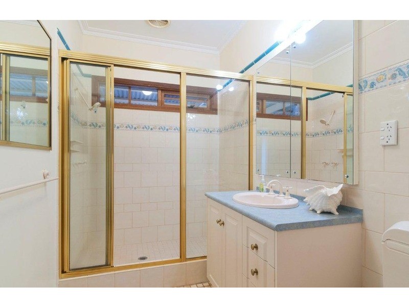 1/232 Cambridge Road, Kilsyth VIC 3137