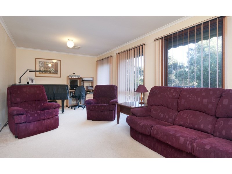 50 Highview Drive, Mooroolbark VIC 3138