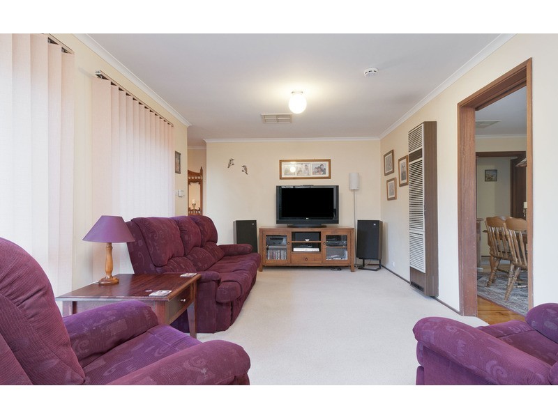 50 Highview Drive, Mooroolbark VIC 3138
