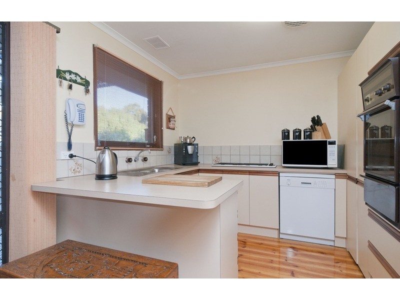 50 Highview Drive, Mooroolbark VIC 3138