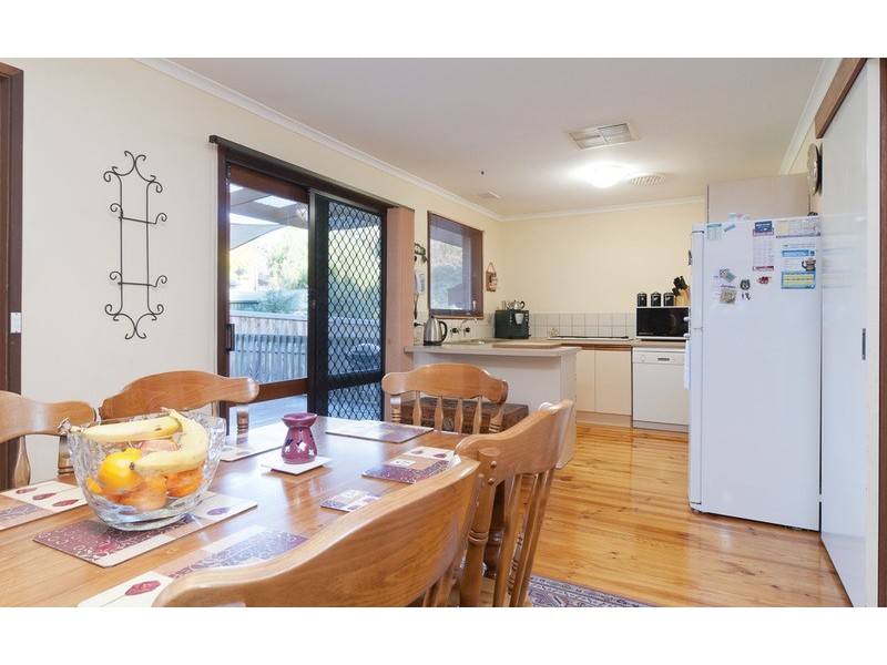 50 Highview Drive, Mooroolbark VIC 3138