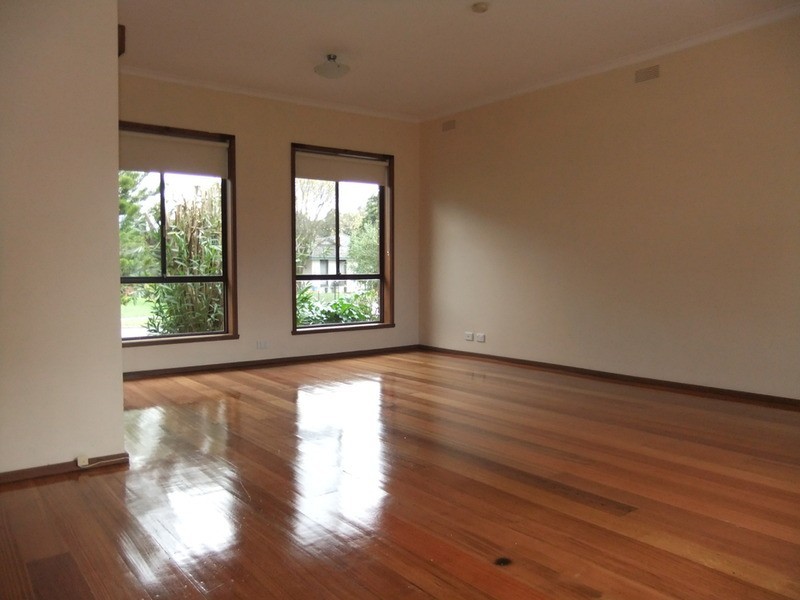 72 Hawthory Road, Kilsyth VIC 3137