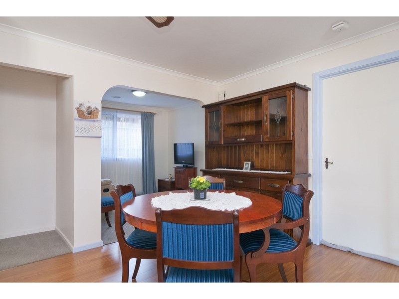 25 Churchill Drive, Mooroolbark VIC 3138