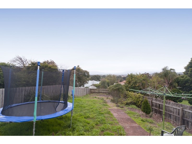 24 Polaris Way, Chirnside Park VIC 3116