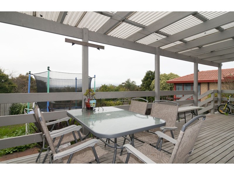 24 Polaris Way, Chirnside Park VIC 3116