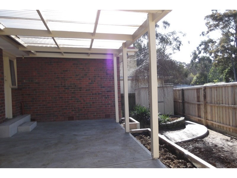 36 Pembroke Road, Mooroolbark VIC 3138