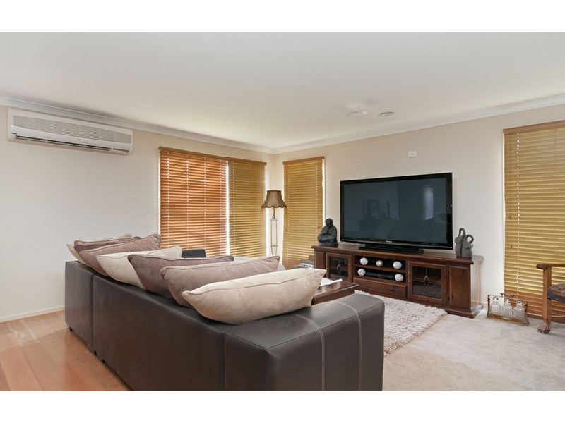 72 Larbert Road, Mooroolbark VIC 3138