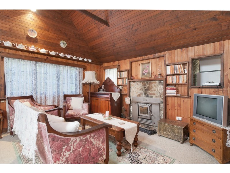 100-102 Pembroke Road, Mooroolbark VIC 3138