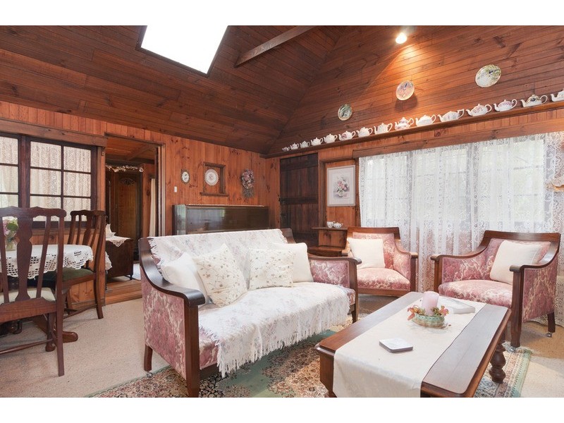 100-102 Pembroke Road, Mooroolbark VIC 3138