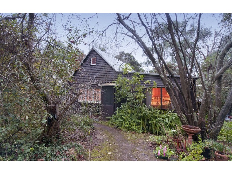 100-102 Pembroke Road, Mooroolbark VIC 3138