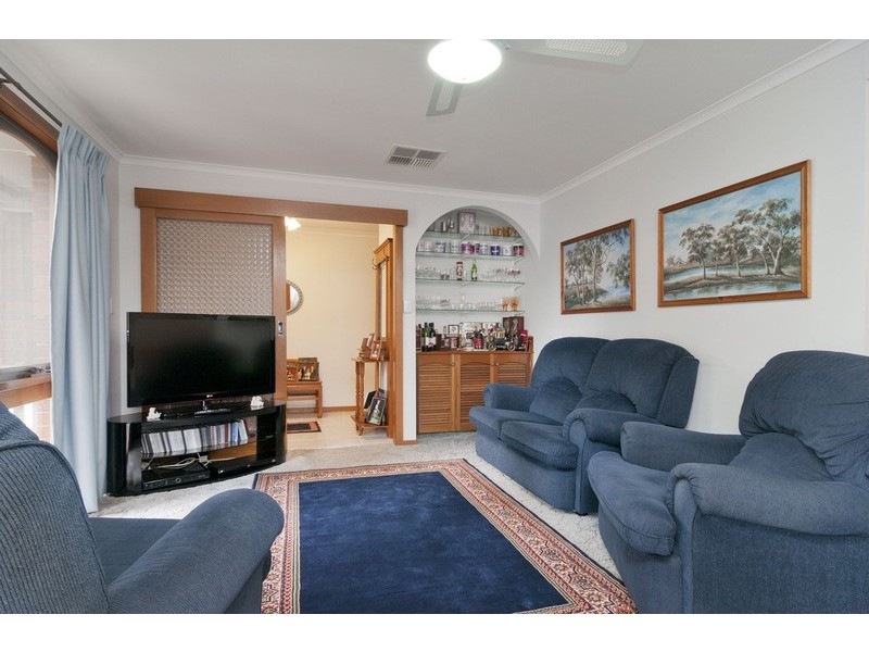 6 Brenda Court, Croydon VIC 3136