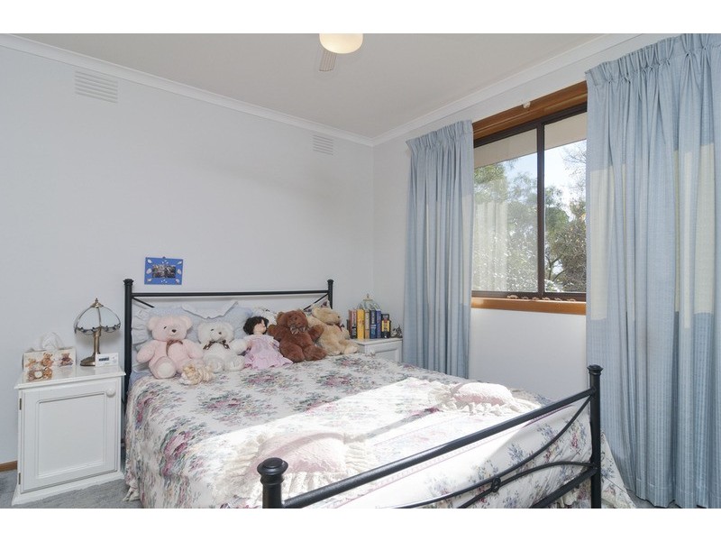 6 Brenda Court, Croydon VIC 3136