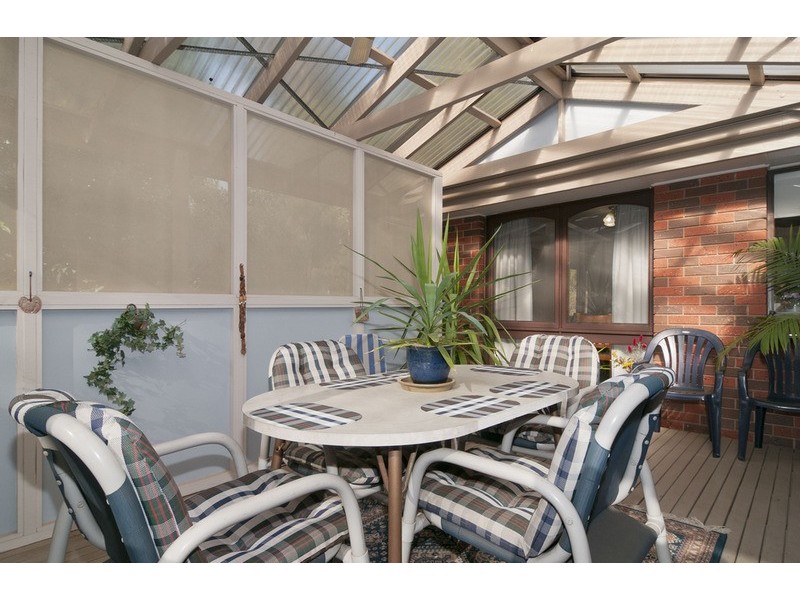 6 Brenda Court, Croydon VIC 3136