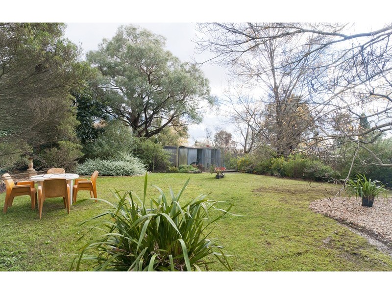 6 Brenda Court, Croydon VIC 3136