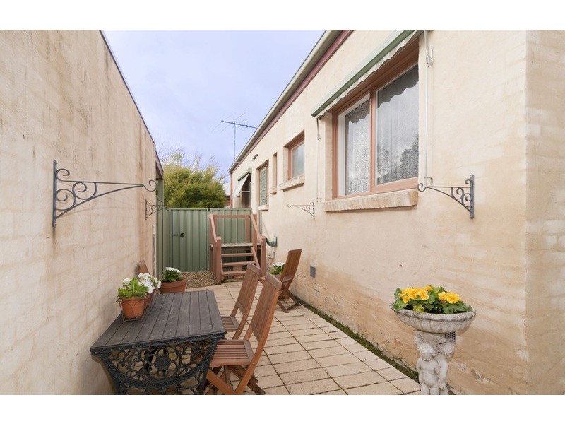 1/22 McComb Street, Lilydale VIC 3140